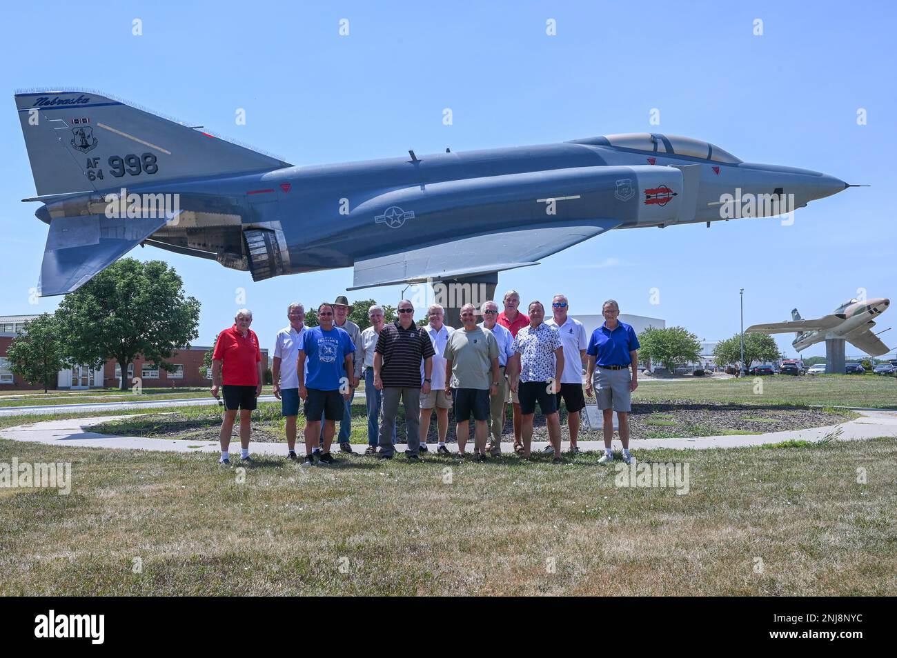 Retired RF-4 pilots pose in front of RF-4C Phantom, Aug. 6, 2022 ...