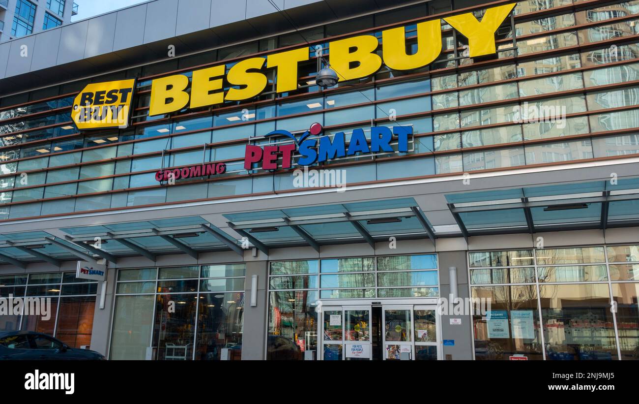 February 21 2023 Best Buy and Pet Smart Store in Burnaby, BC Canada