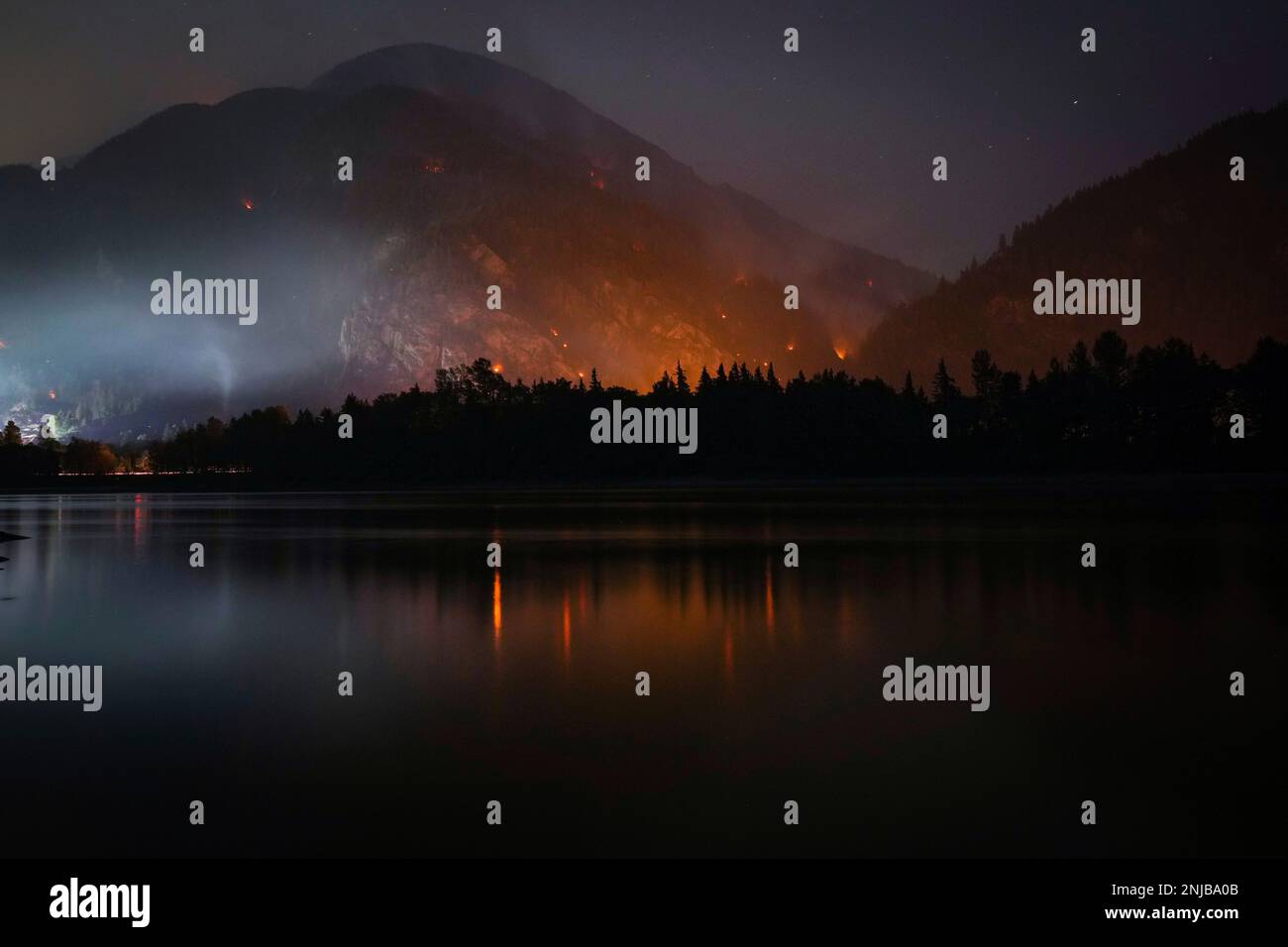 The Flood Falls Trail Wildfire Burns Above The Fraser River In Hope ...