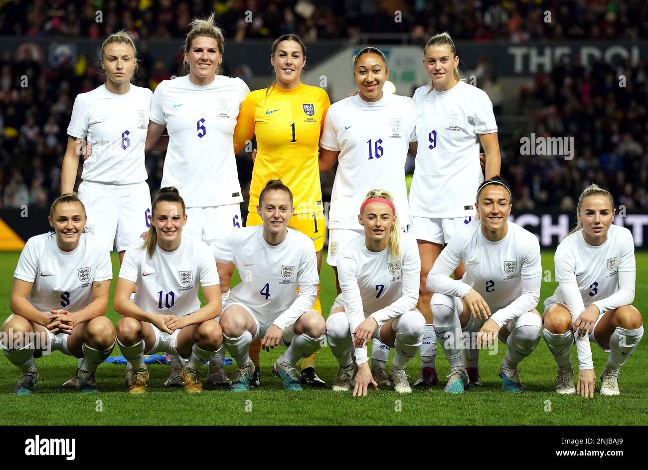 (back to front, left to right) England's Leah Williamson, Millie Bright, goalkeeper Mary Earps, Lauren James, Alessia Russo, Georgia Stanway, Ella Toone, Keira Walsh, Chloe Kelly, Lucy Bronze, and Alex Greenwood before the Arnold Clark Cup match at Ashton Gate, Bristol. Picture date: Wednesday February 22, 2023. Stock Photo