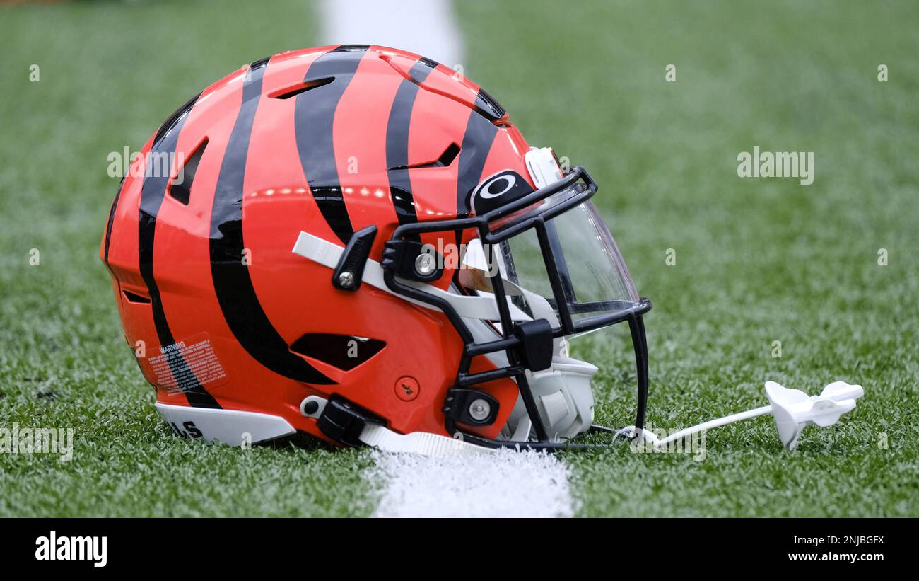 Sept 11th, 2022: Bengals Helmet during the Pittsburgh Steelers vs  Cincinnati Bengals game in Cincinnati, Ohio at Paycor Stadium. Jason  Pohuski/CSM (Credit Image: © Jason Pohuski/CSM via ZUMA Press Wire) (Cal  Sport