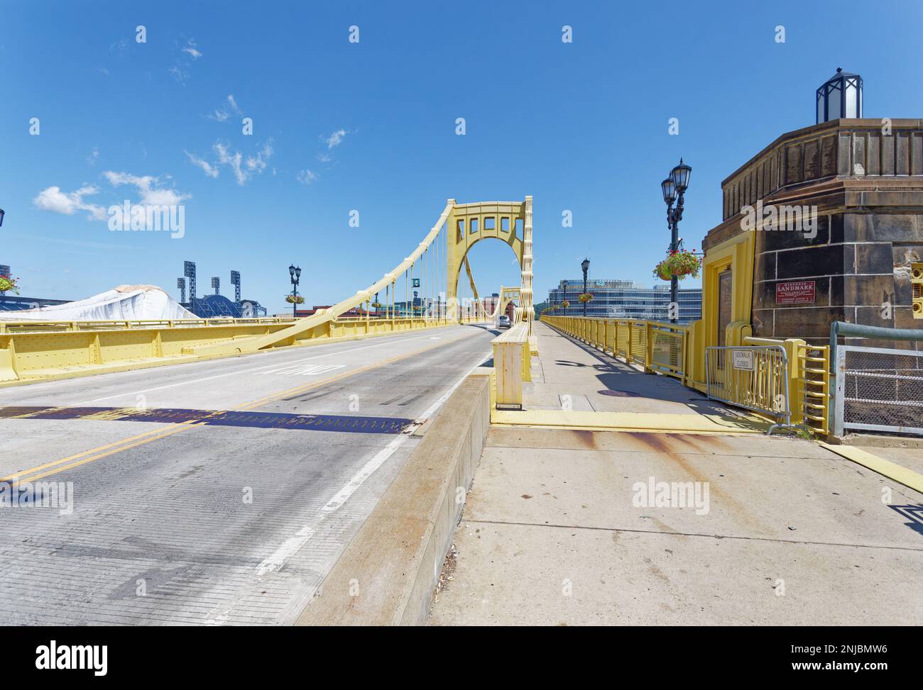 One of Pittsburgh’s 'Three Sisters' Bridges, Andy Warhol Bridge, aka 7th Street Bridge, spans Allegheny River at 7th Street. Stock Photo