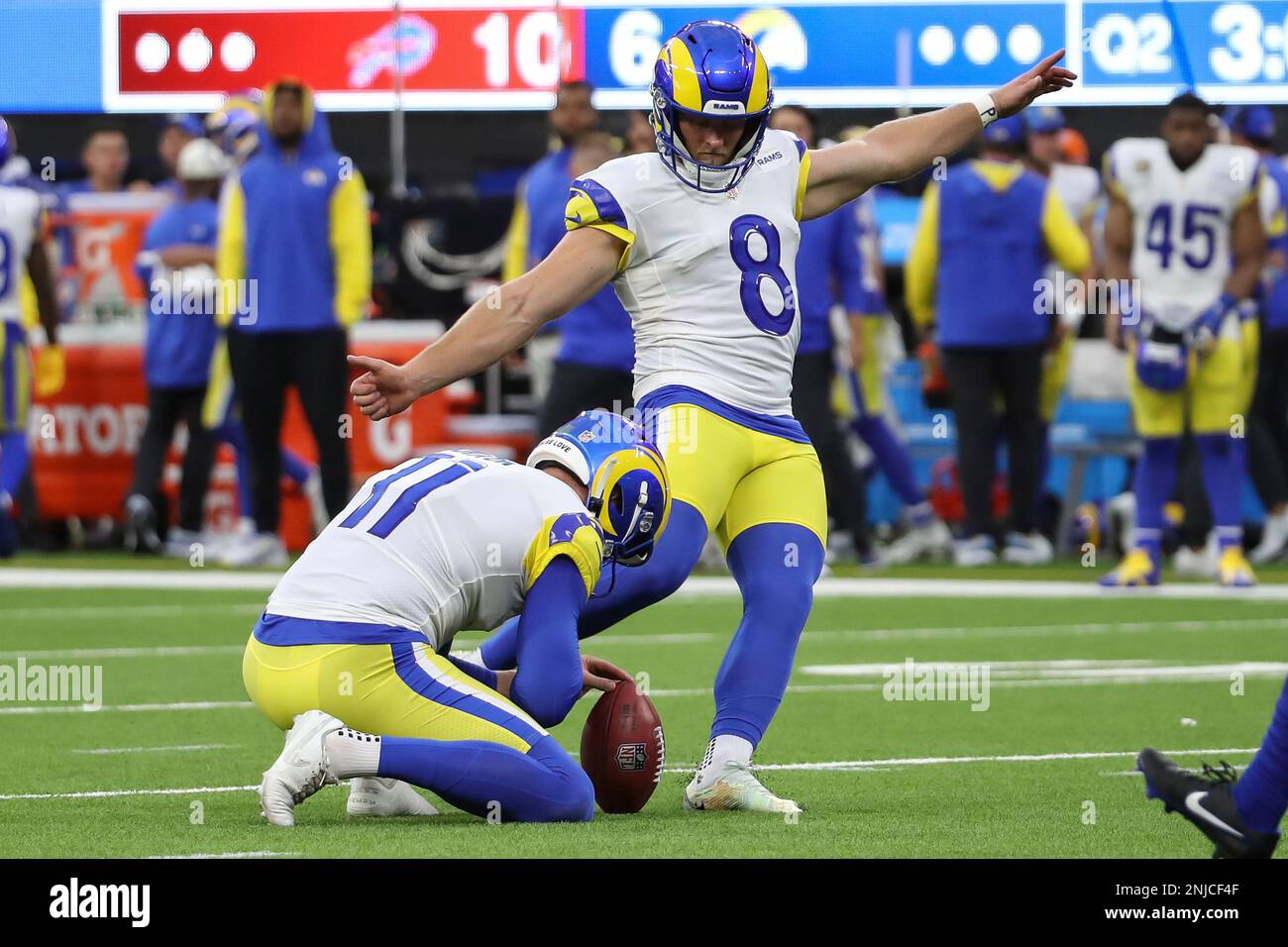 INGLEWOOD, CA - SEPTEMBER 08: Los Angeles Rams place kicker Matt Gay (8)kicks  a field goal during the NFL game between the Buffalo Bills and the Los  Angeles Rams on September 8,