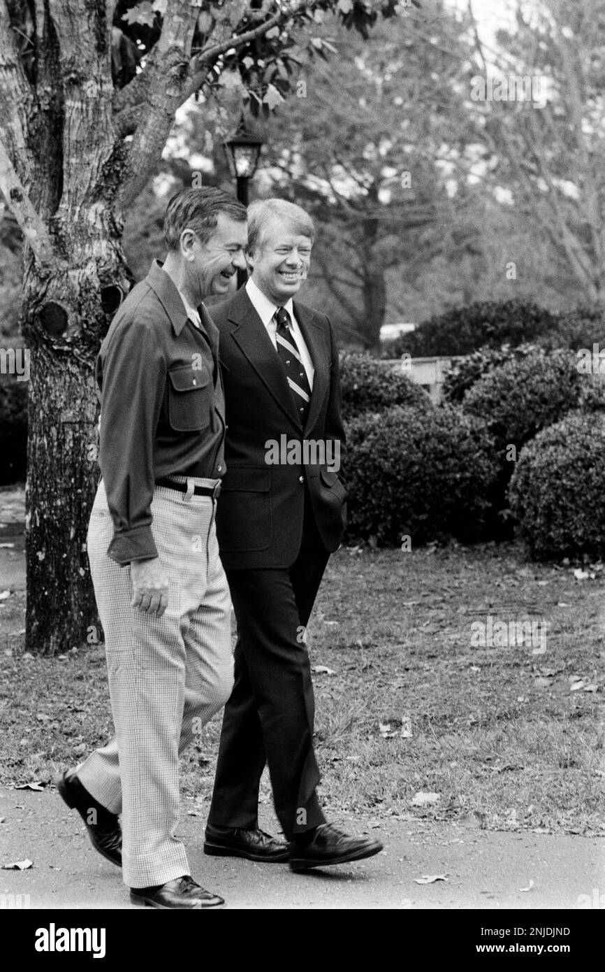 Jimmy Carter arrives at the home of former US Senator Herman Talmadge