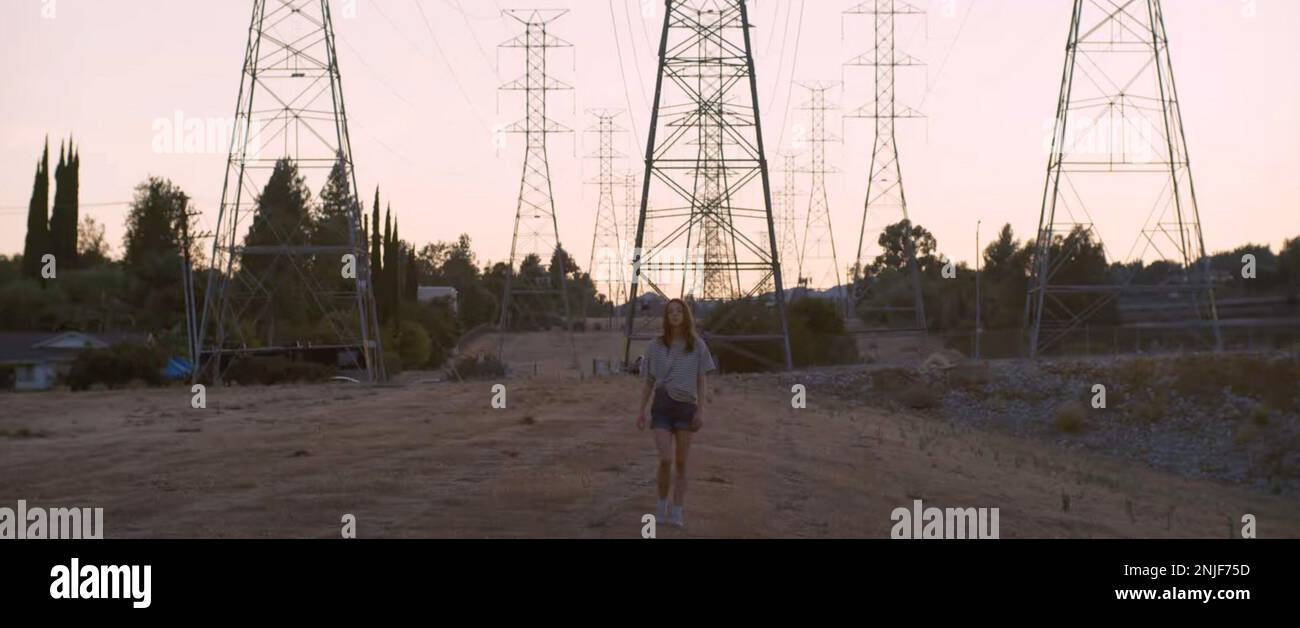 PALM TREES AND POWER LINES, Lily McInerny, 2022. © Momentum Pictures