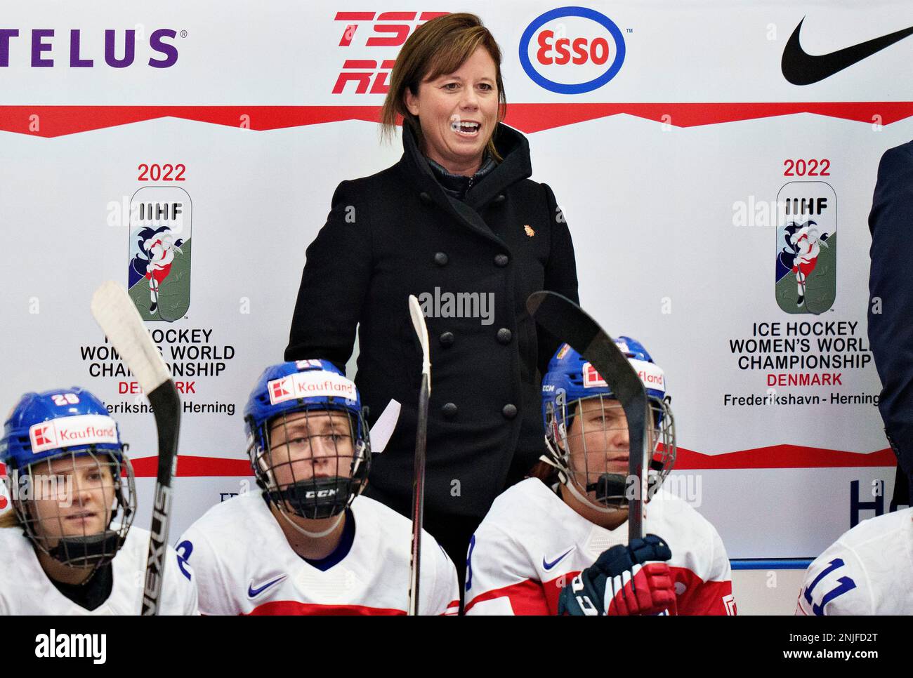 Czech Republic coach Carla Macleod during the IIHF World Championship Womans ice hockey match between Sweden and Czech Republic in Frederikshavn, Denmark, Tuesday, Aug 30, 2022