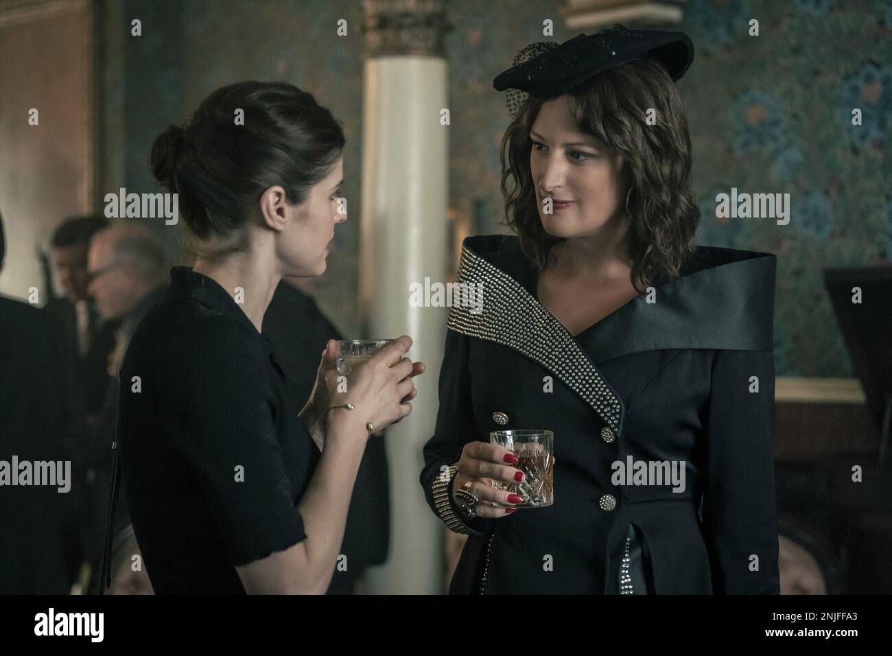 MAYFAIR WITCHES, (aka ANN RICE'S MAYFAIR WITCHES), from left: Alexandra ...