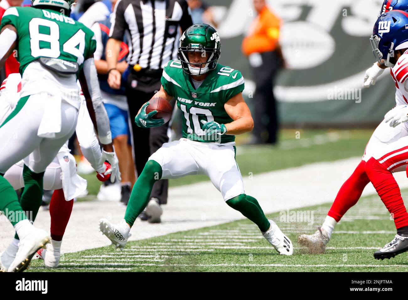 East Rutherford, New Jersey, USA. 28th Aug, 2022. New York Jets wide  receiver BRAXTON BERRIOS (10) runs for a touchdown at MetLife Stadium in  East Rutherford New Jersey New York Jets defeat