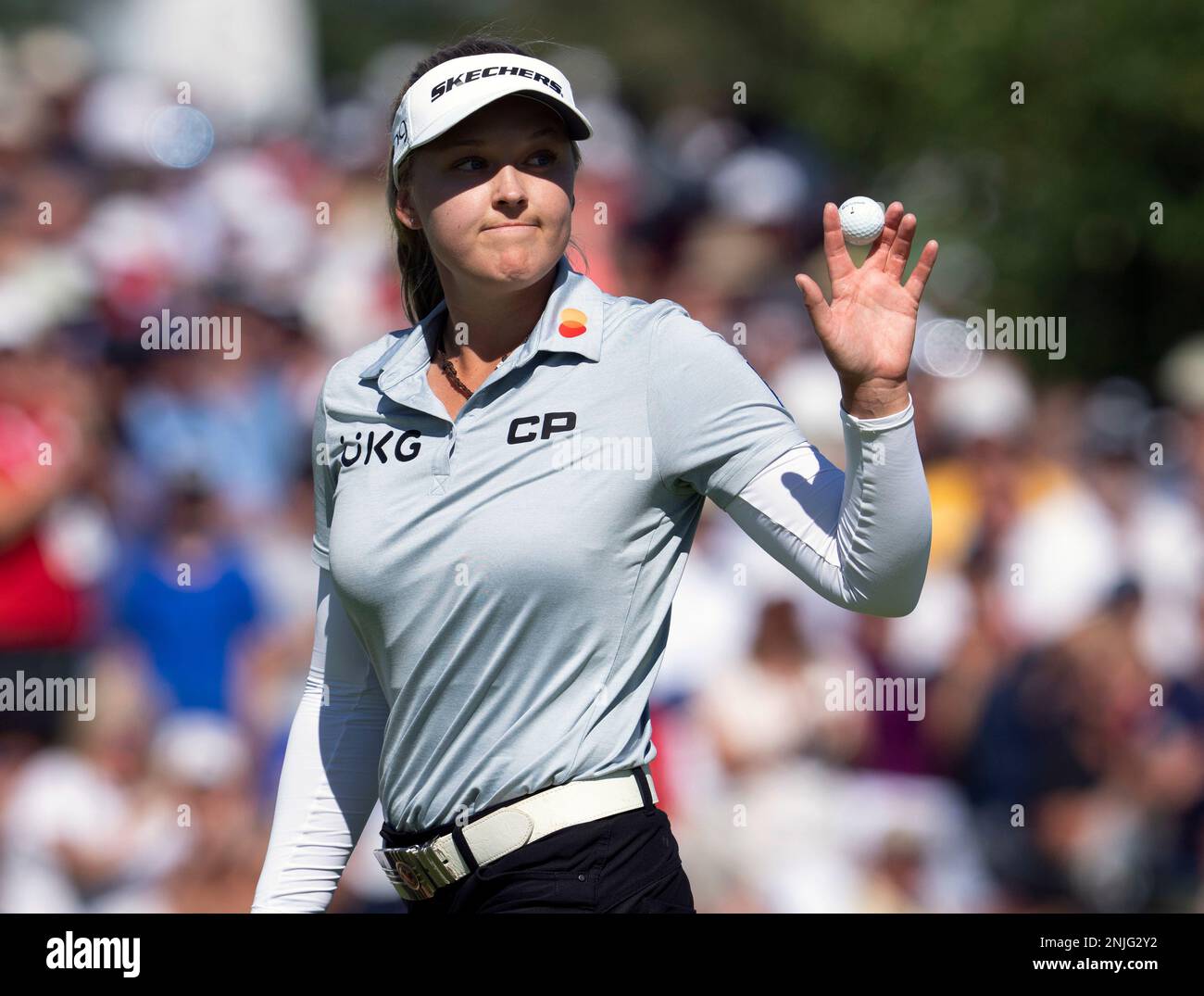 Brooke Henderson acknowledges the crowd after sinking her putt in the 18th  hole during the third round action at the CP Women‚Äôs Open, Saturday,  August 27, 2022 in Ottawa. Two of the biggest names in Canadian golf will  return to competitive play on ...