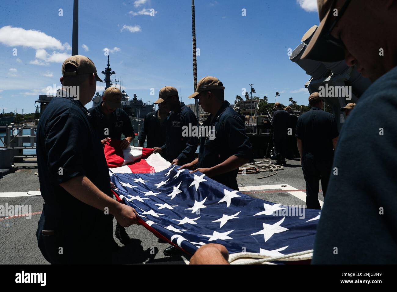 PEARL HARBOR (Aug. 7, 2022) Sailors aboard the Ticonderogaclass guided