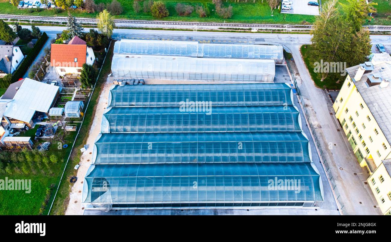 Greenhouses location hi-res stock photography and images - Alamy
