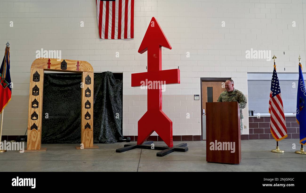 The 32nd Infantry Brigade Combat Team, Wisconsin Army National Guard, conducted a changeof