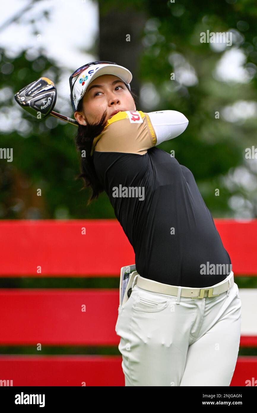OTTAWA, ON - AUGUST 25: Atthaya Thitikul (THA) watches her tee shot on 18  during Rd1 of the 2022 CP Women's Open at the Ottawa Hunt and Golf Club on  August 25,