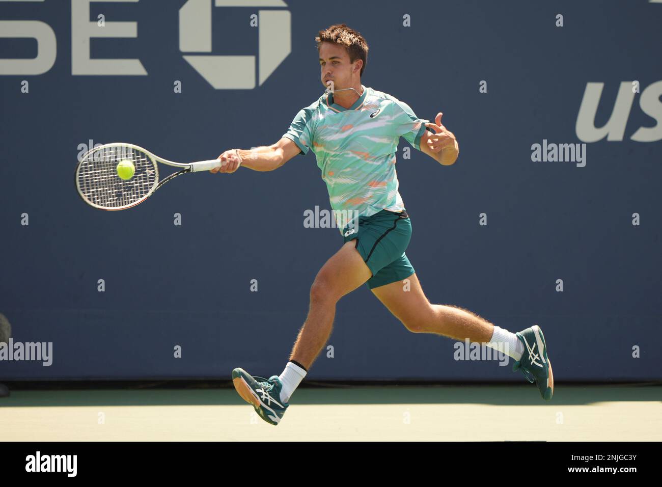 Zachary Svajda hits a forehand during a Men's Qualifying Singles match at  the 2022 US Open, Thursday, Aug. 25, 2022 in Flushing, NY. (Darren  Carroll/USTA via AP Stock Photo - Alamy