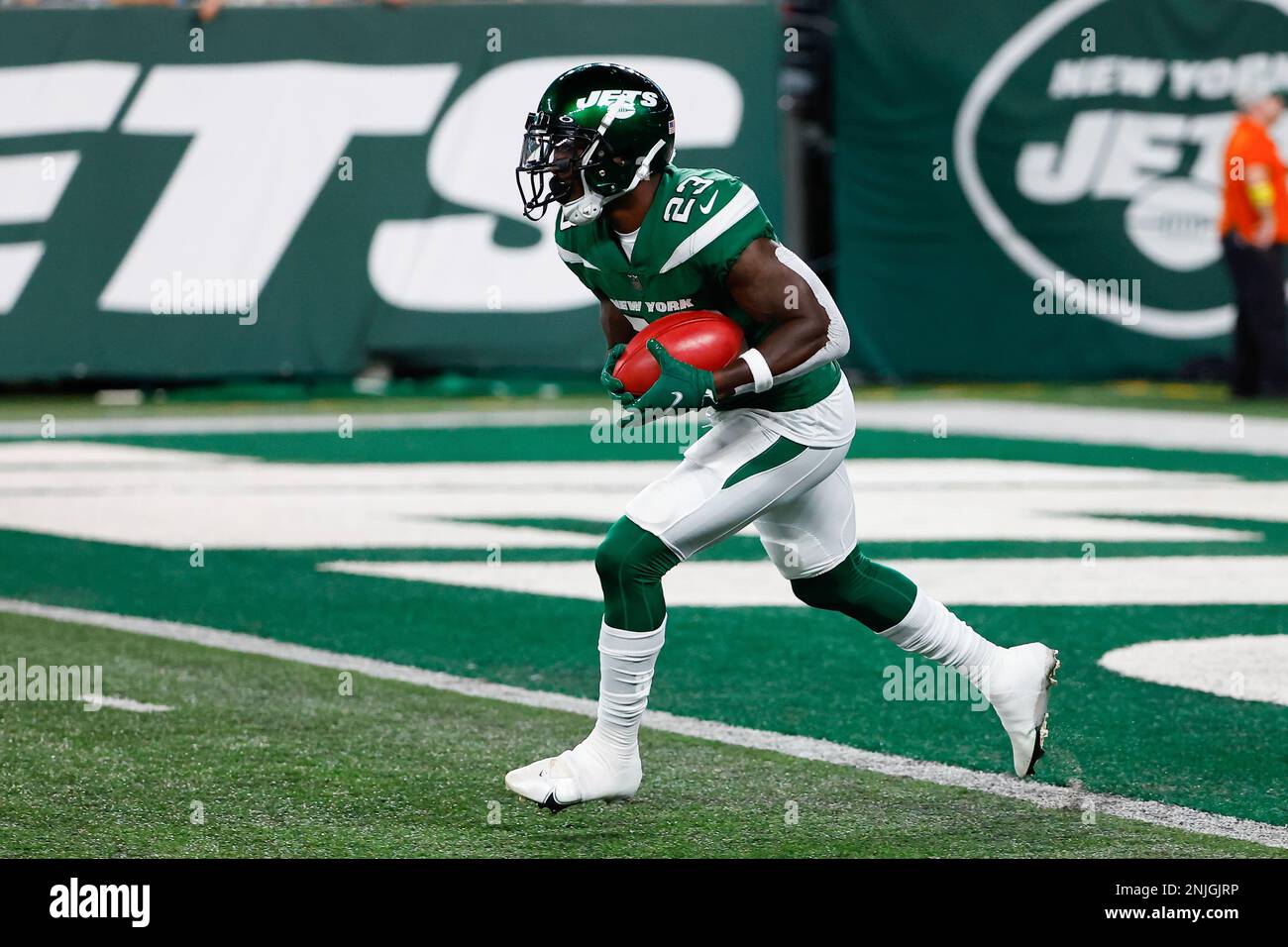 EAST RUTHERFORD, NJ - AUGUST 22: Atlanta Falcons quarterback Marcus Mariota  (1) during the National Football League game between the New York Jets and  the Atlanta Falcons on August 22, 2022 at