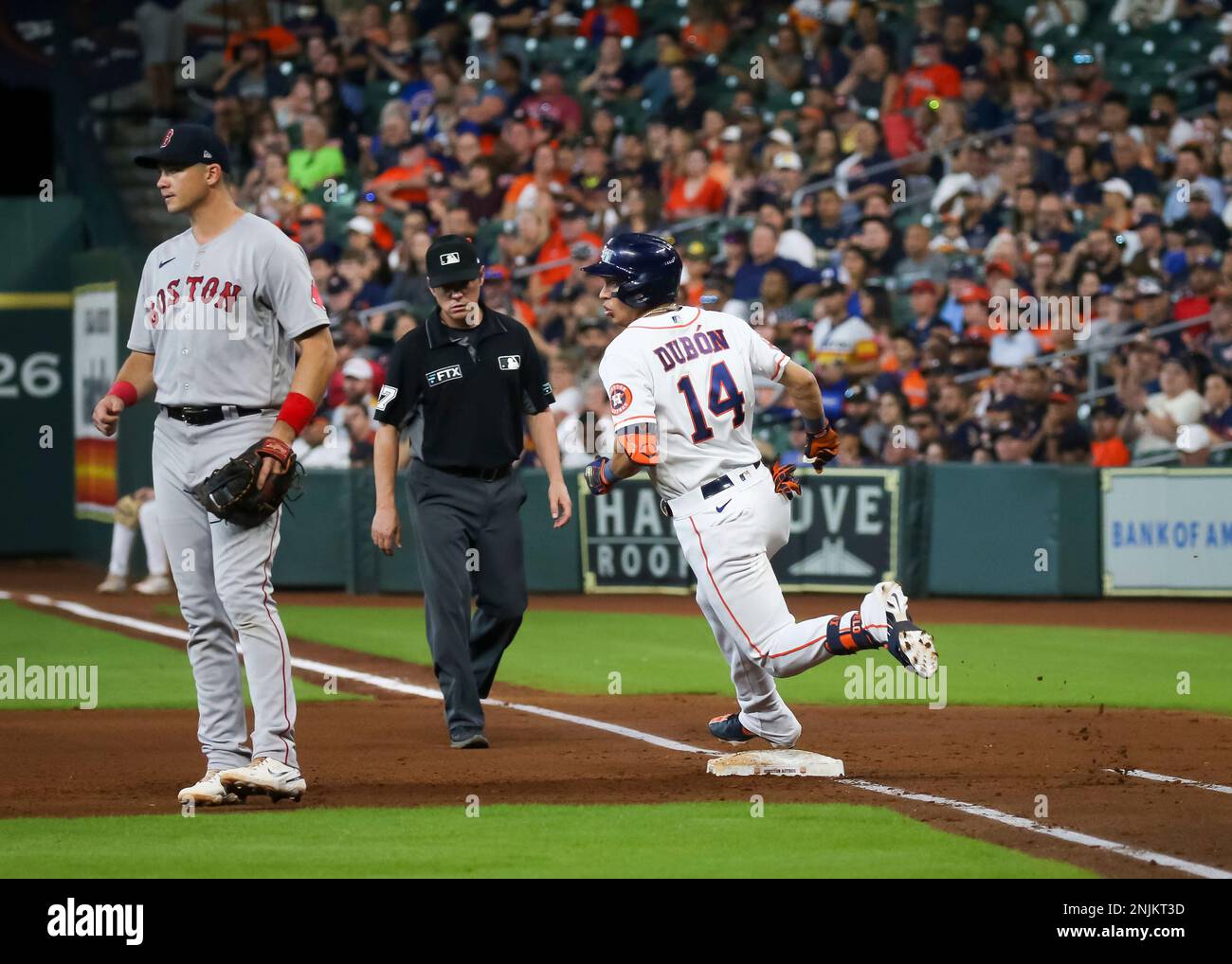 HOUSTON, TX - AUGUST 11: Houston Astros center fielder Mauricio