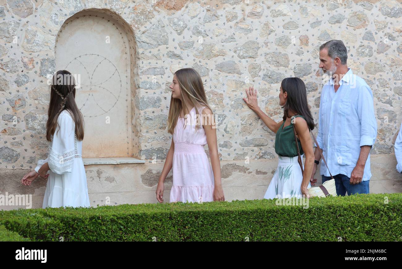 King Felipe IV, Queen Letizia, Princess Leonor and Infanta Sofia during
