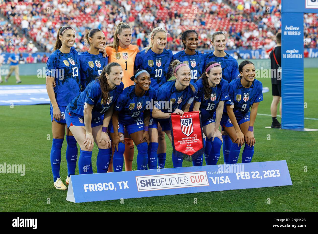 usa-women-s-national-soccer-team-pose-before-the-start-of-the-2023