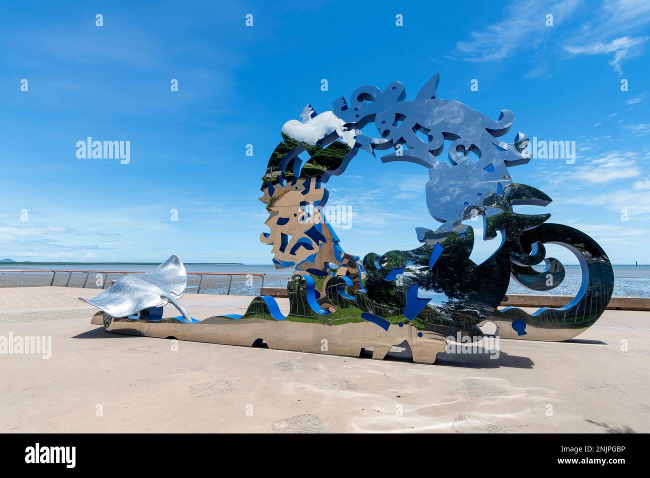 Citizens Gateway to the Great Barrier Reef sculpture by Aboriginal