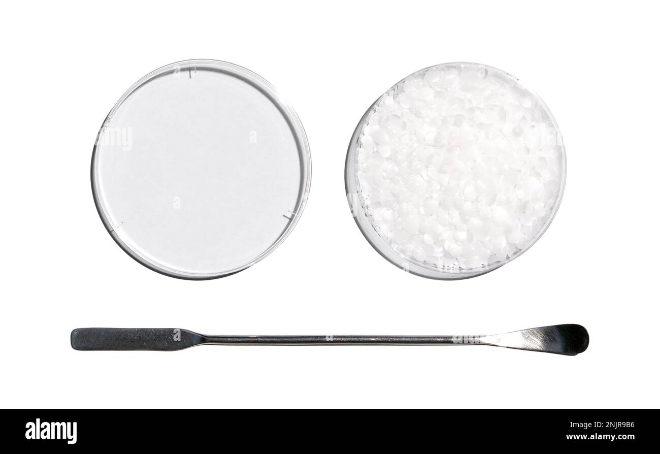 https://c8.alamy.com/comp/2NJR9B6/microcrystalline-wax-in-petri-dish-with-plastic-lid-placed-next-to-dispensing-spoon-on-laboratory-table-chemical-ingredient-for-cosmetics-and-toiletr-2NJR9B6.jpg