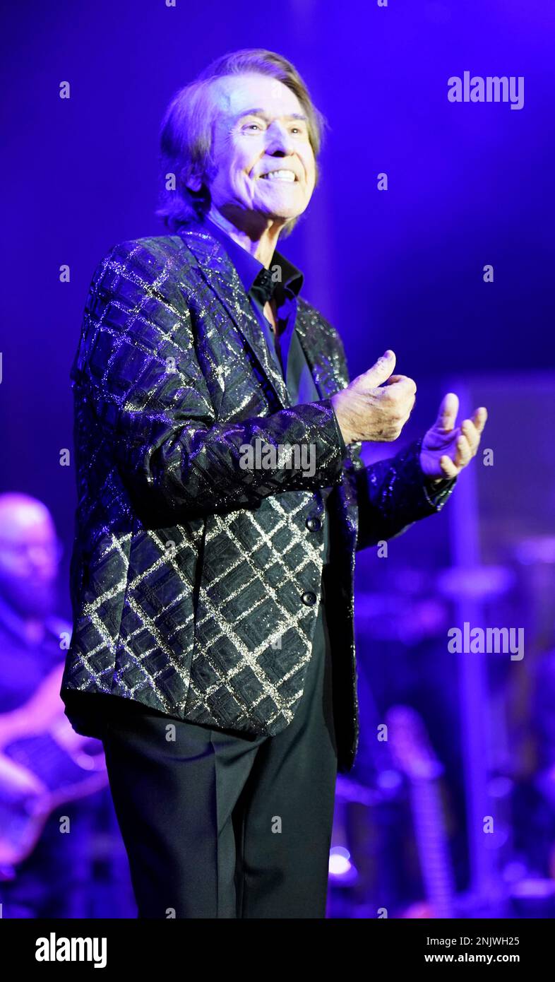 Raphael during his concert at the Infante Don Luis Palace, on June 28 ...