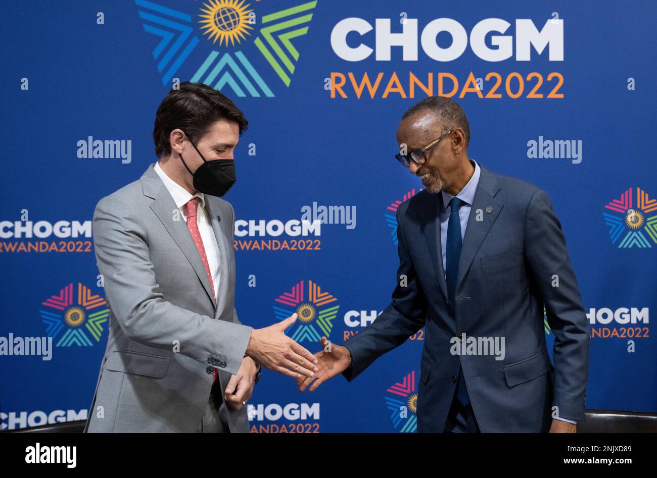 Kagami Rwanda Canadian Prime Minister Justin Trudeau shakes hands with Rwanda ...