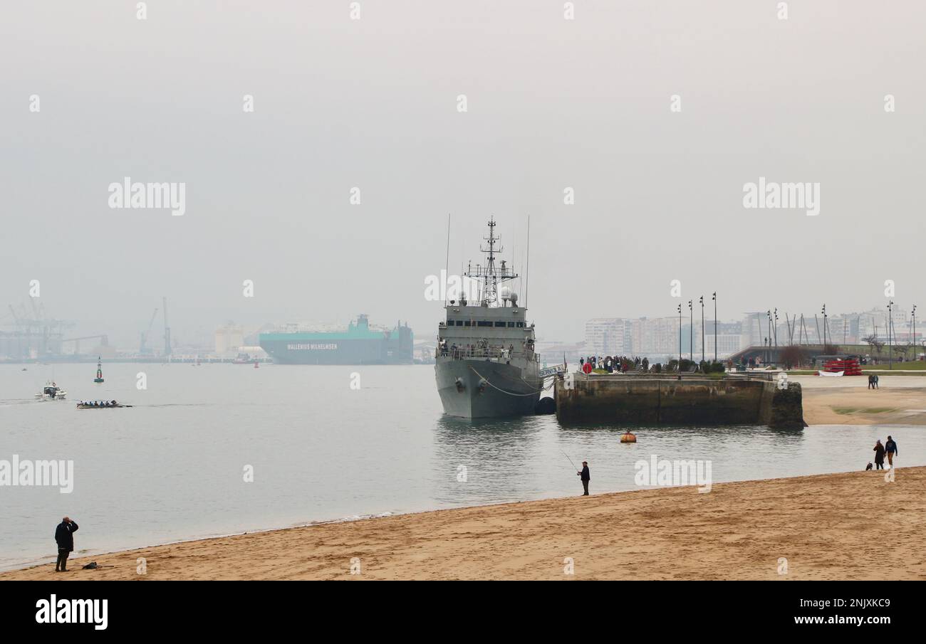 Vehicle carrier on roro ship hi-res stock photography and images - Alamy