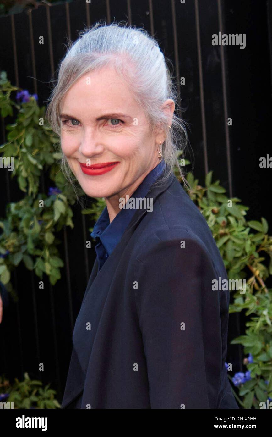 Photo by: KGC-247/STAR MAX/IPx 2022 6/21/22 Elizabeth McGovern at the