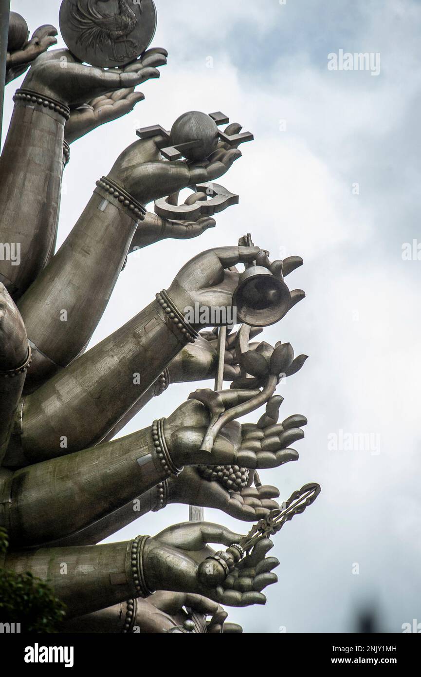 Taipei. 22nd Feb, 2023. Tourists visit the ThousandHand Guanyin Statue