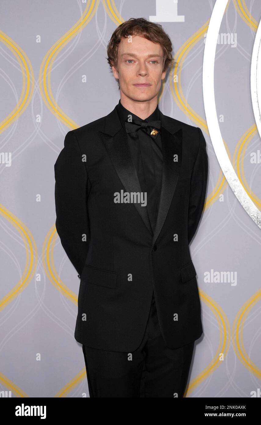 photo-by-zz-john-nacion-star-max-ipx-2022-6-12-22-alfie-allen-at-the