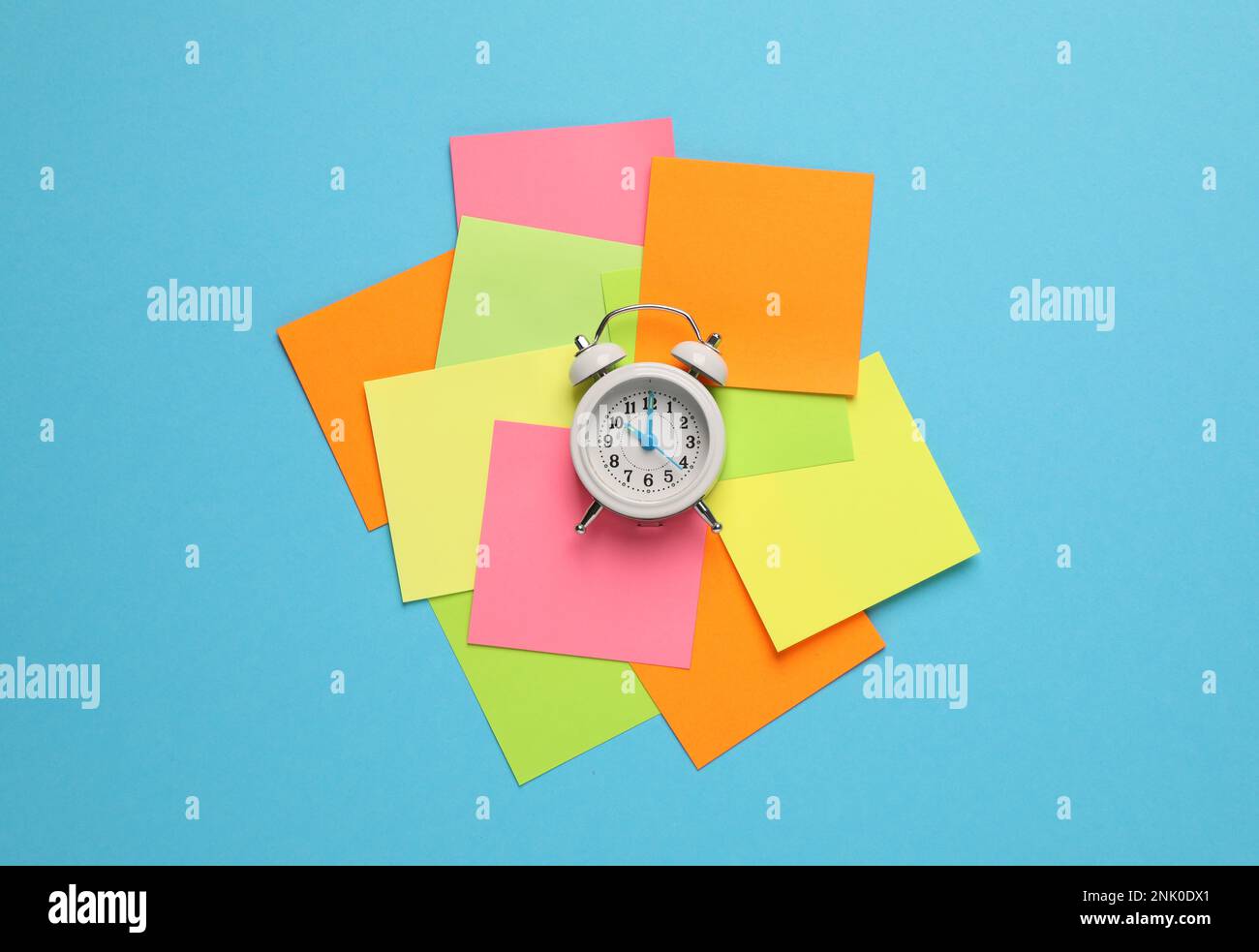 Blank reminder notes on hi-res stock photography and images - Alamy