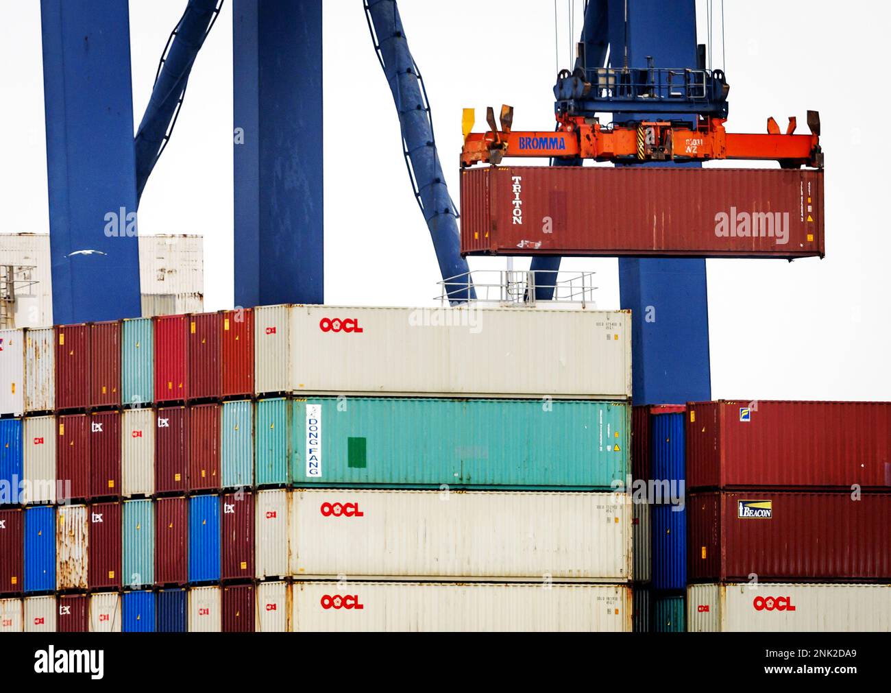 ROTTERDAM - Containers at the Euromax Terminal on the Rotterdam ...