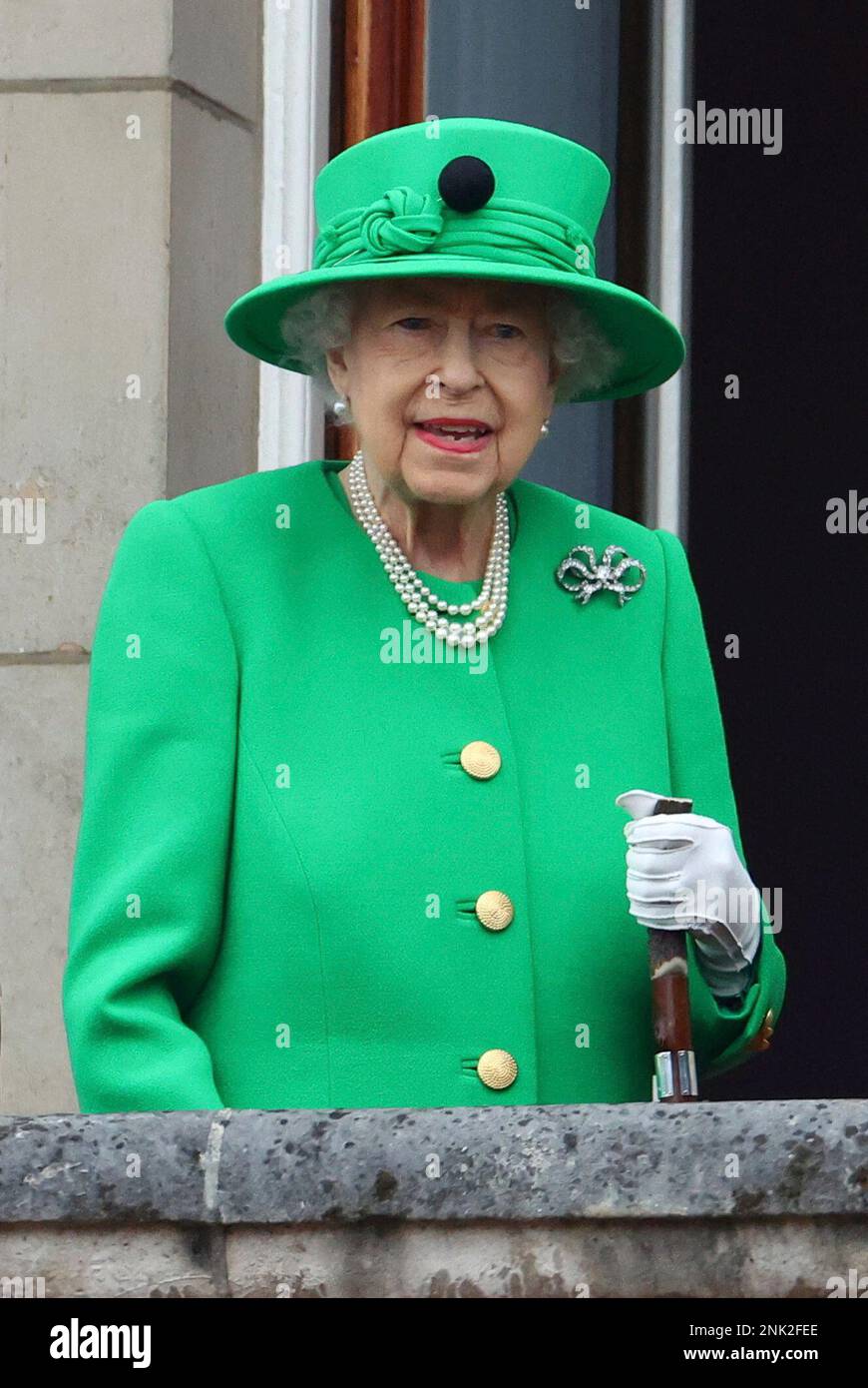 Queen Elizabeth II Appears On The Balcony Of Buckingham Palace During ...