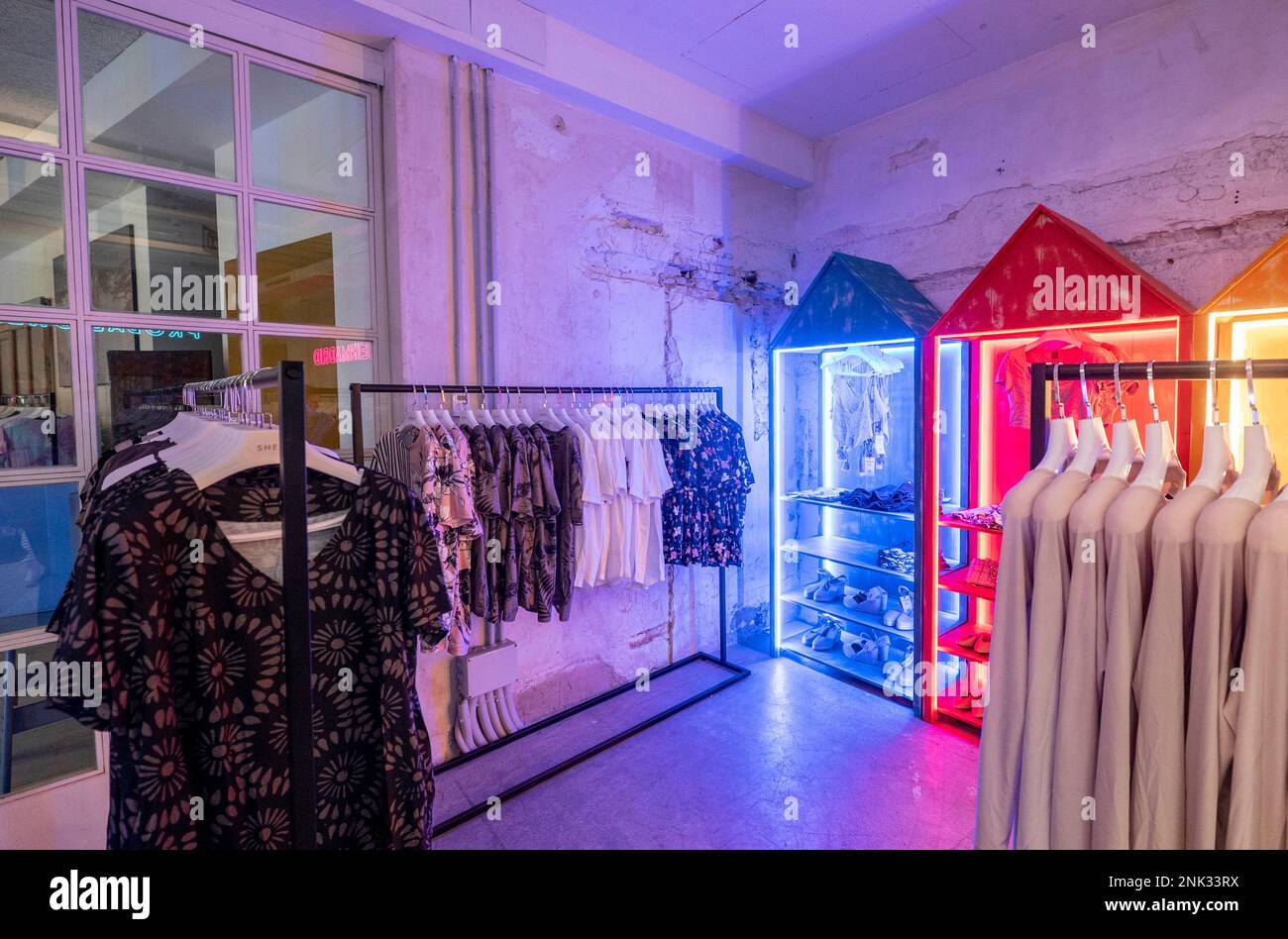 Women's clothing outlet stores online store