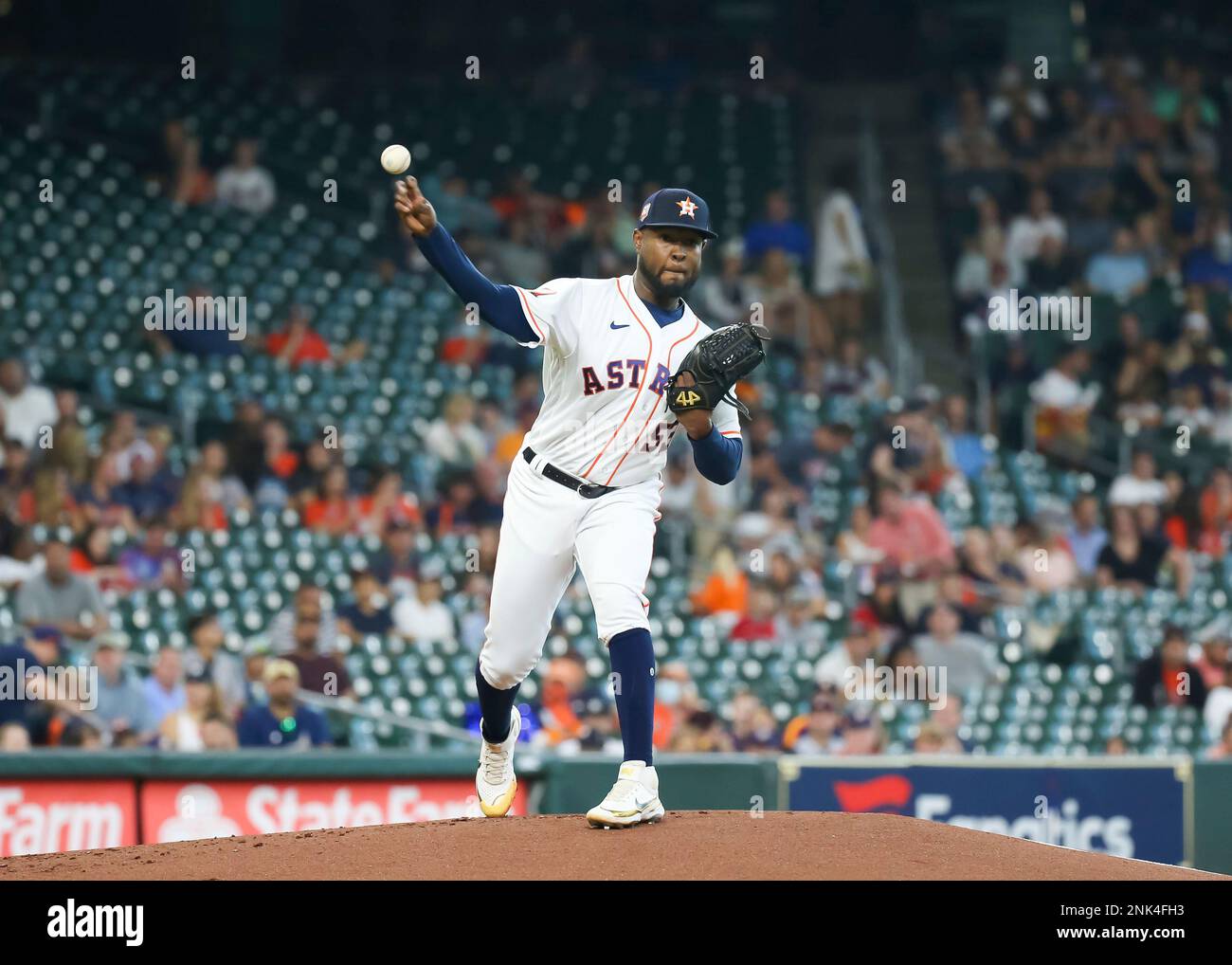 Houston, TX, USA. 30th May, 2021. Fans take in a contest of MLB action  between the San Diego Padres and the Houston Astros at Minute Maid Park in  Houston, TX. Jonathan Mailhes/CSM/Alamy