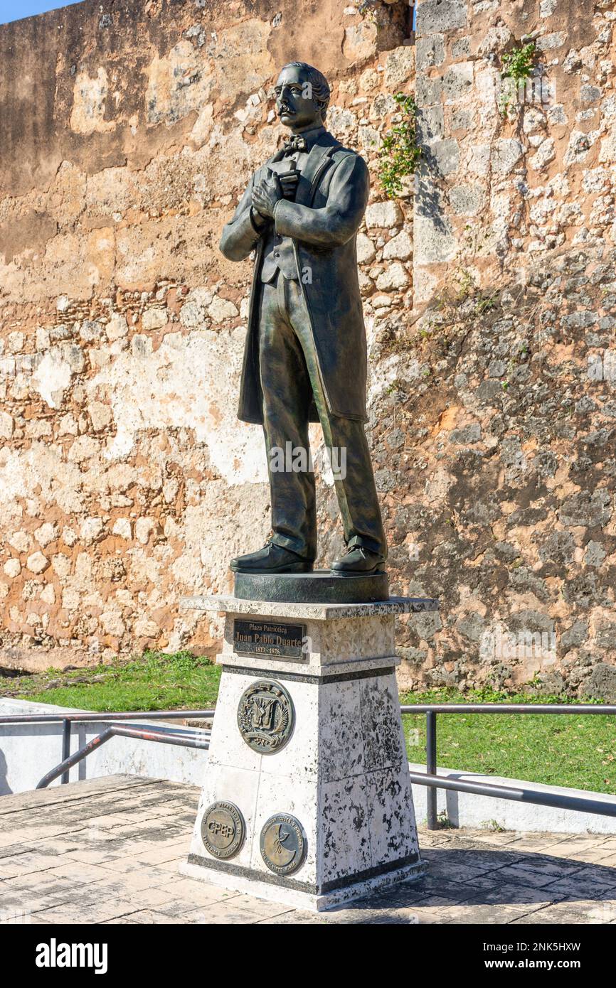Juan Pablo Duarte statue and Batería baja de San Diego, Santo Domingo, Dominican Republic (Republica Dominicana), Greater Antilles, Caribbean Stock Photo