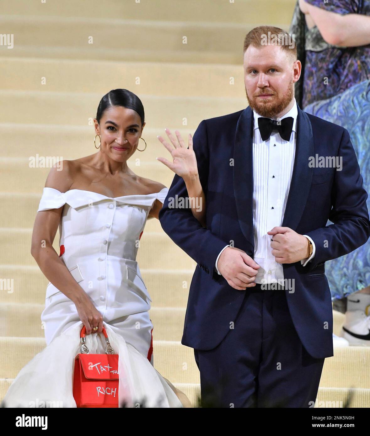 Photo by NDZ/STAR MAX/IPx 2022 5/20/22 Rep. Alexandria Ocasio Cortez confirms engagement to