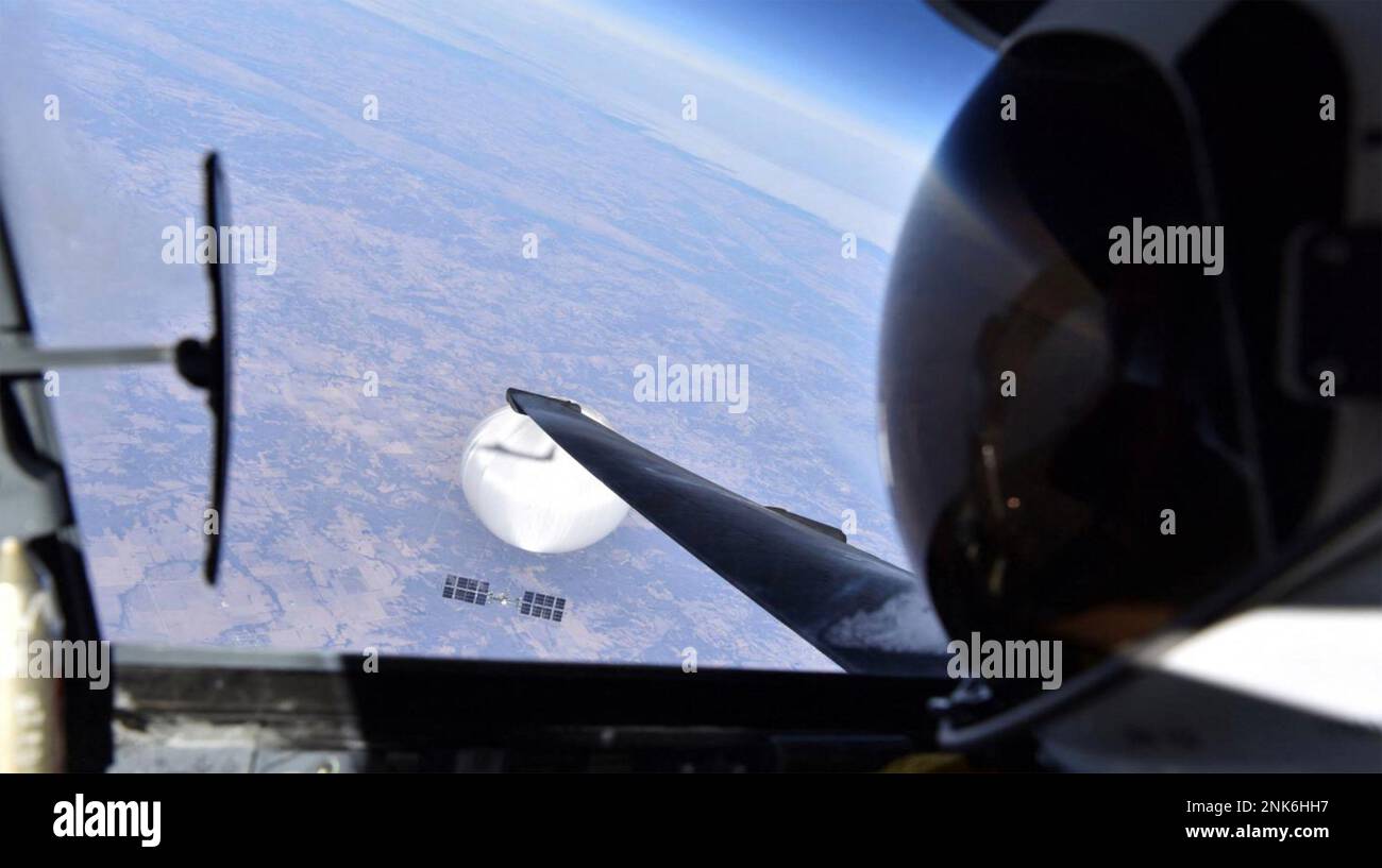 CHINESE SPY BALLOON seen from a US Air Force U-2 above America. Photo: USAF Stock Photo