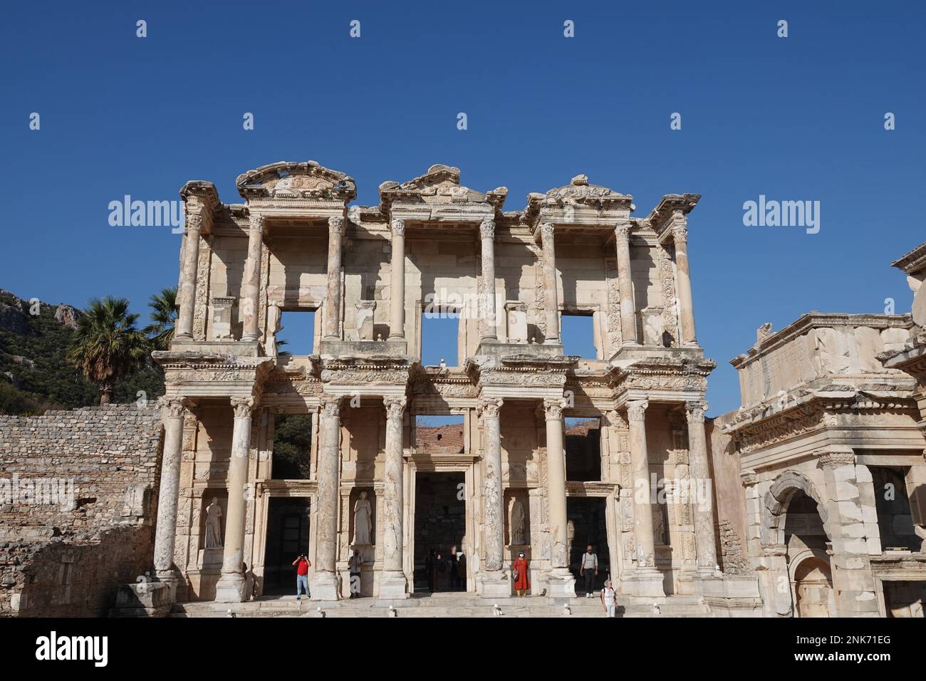 The Library of Celsus an ancient Roman building in Ephesus, Anatolia, located near the modern town of Selçuk, in the İzmir Province of western Turkey Stock Photo