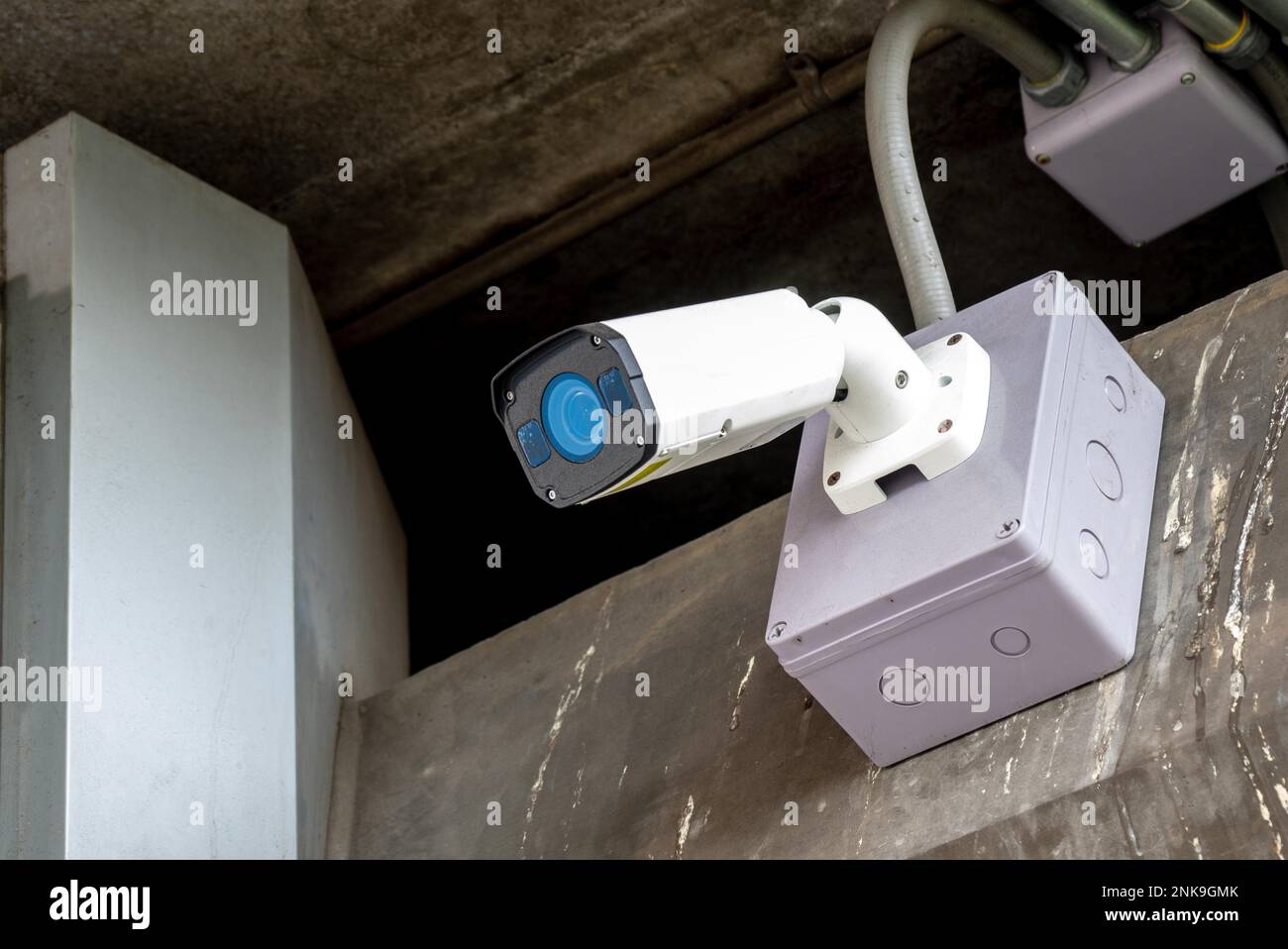 Security camera setup, cctv installation Stock Photo Alamy