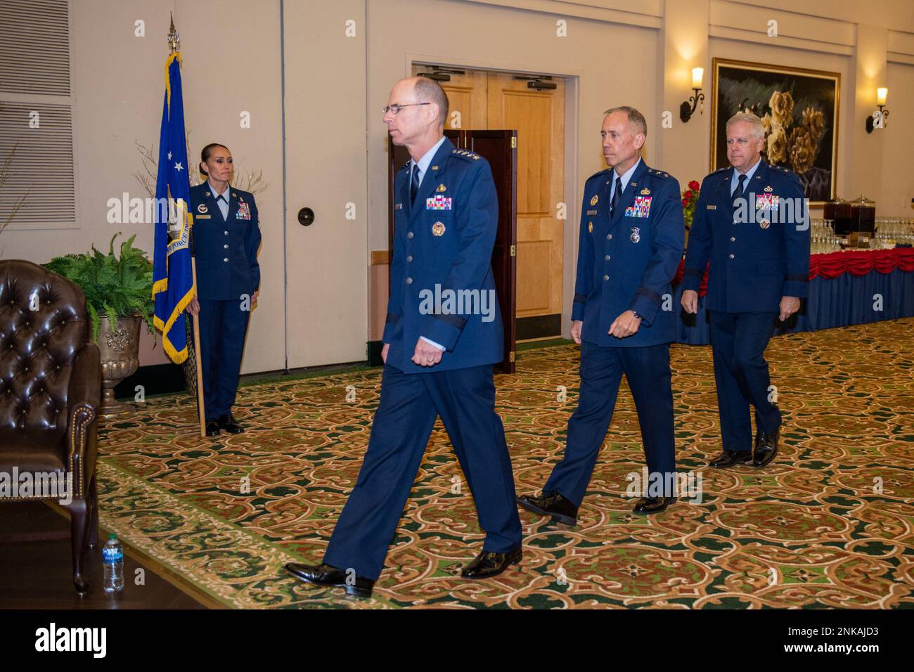 U s force gen duke richardson left commander air force material