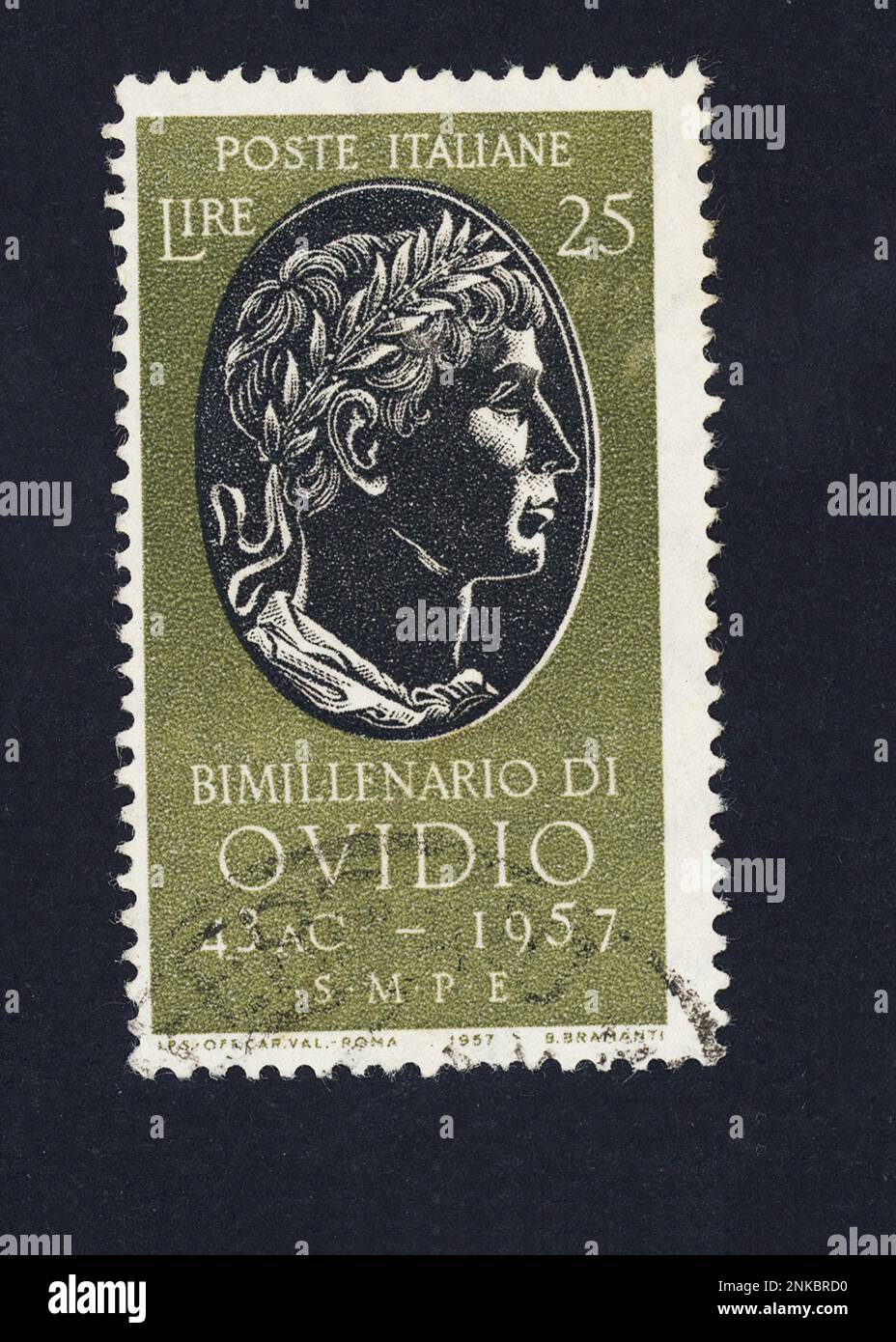 The latin poet Publio OVIDIO Nasone ( sulmona 43 b.C- Tomi 17 a.C )  . Post Stamp Timber from italian post service 1957 - POETA LATINO - POESIA - POETRY  -  francobollo commemorativo   ----  Archivio GBB Stock Photo