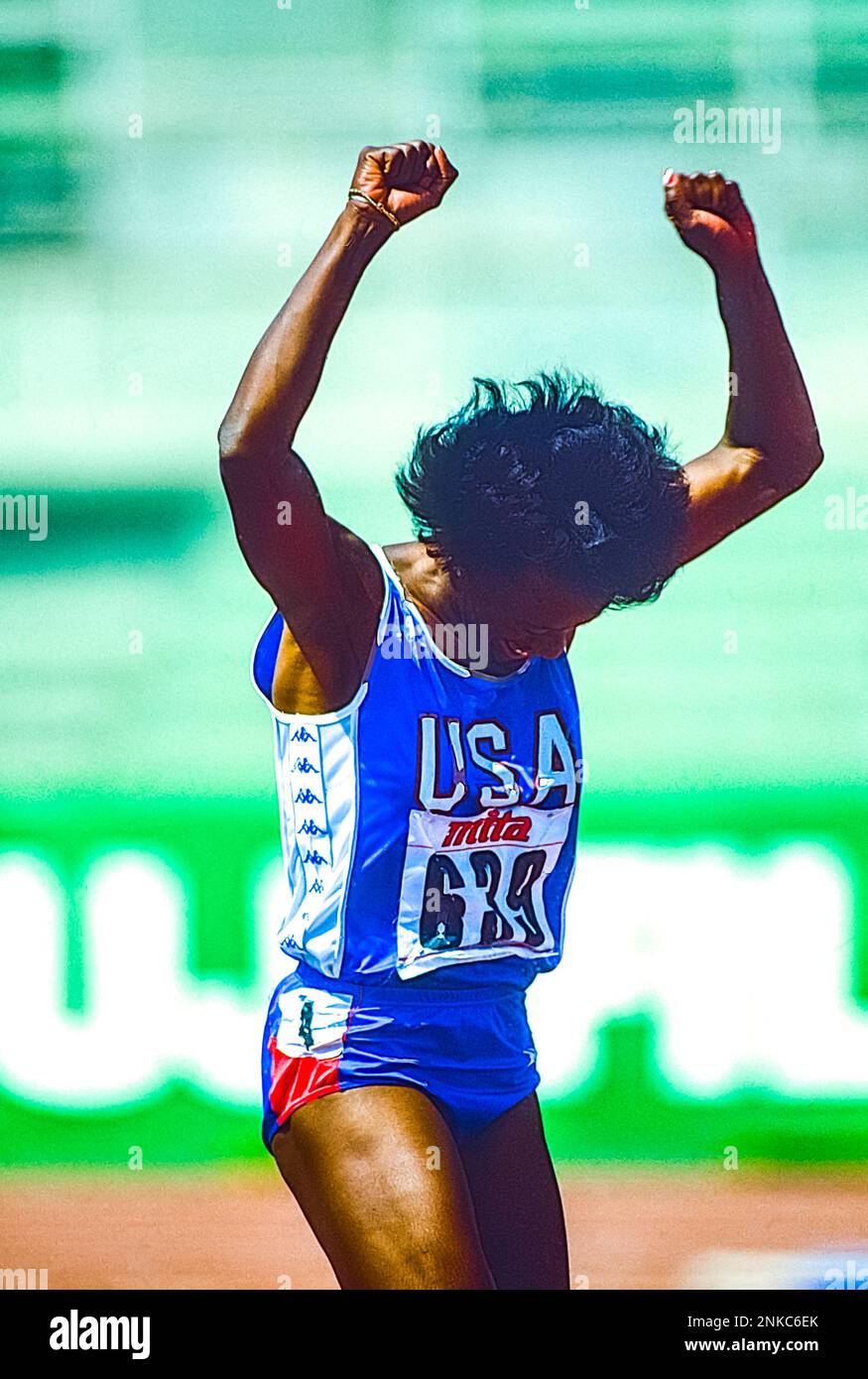 Jackie JoynerKersee competing in the Heptathlon at the 1987 World Outdoor Track and Field