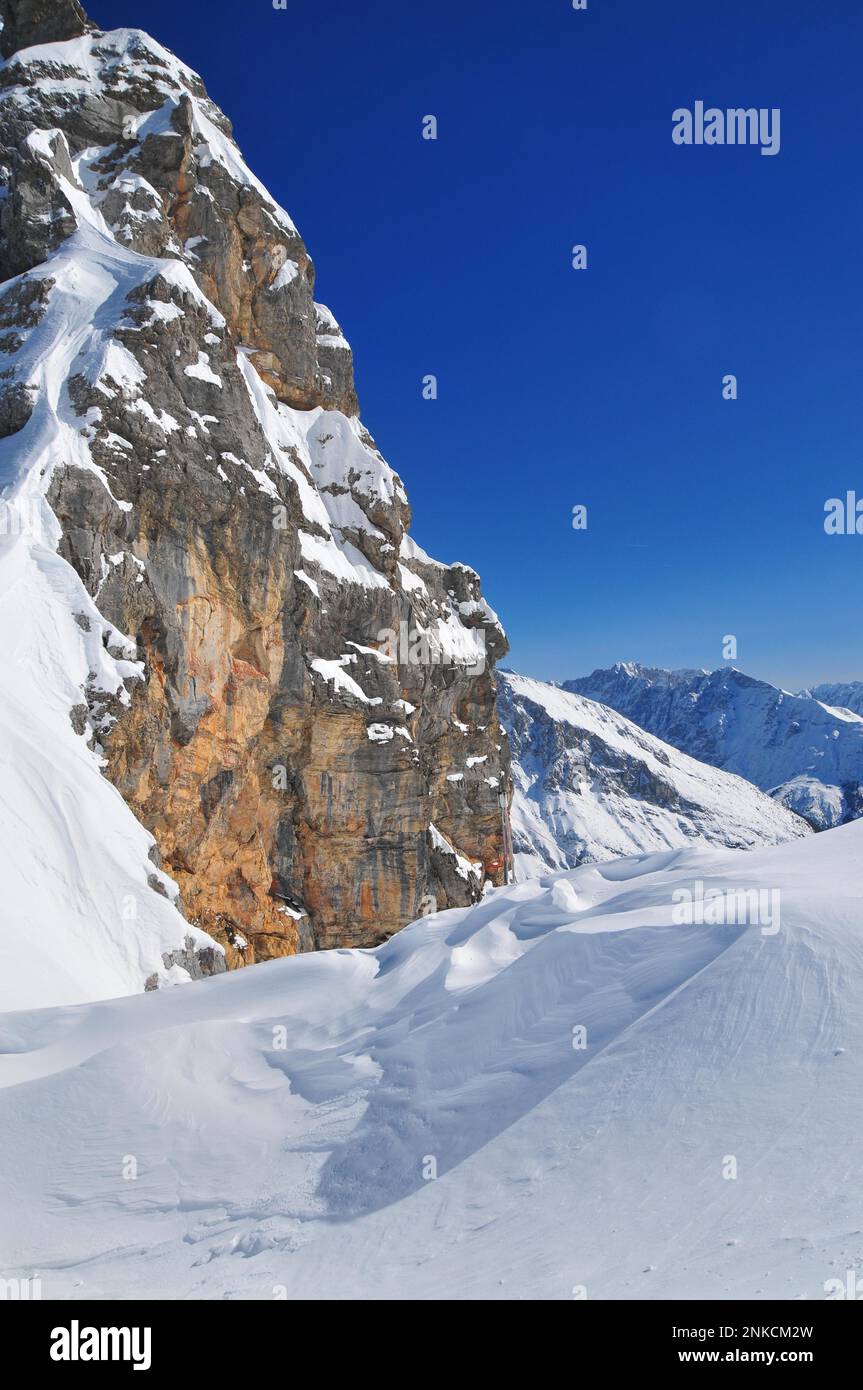 Western Karwendelspitze (2385 m) above the mountain station of the