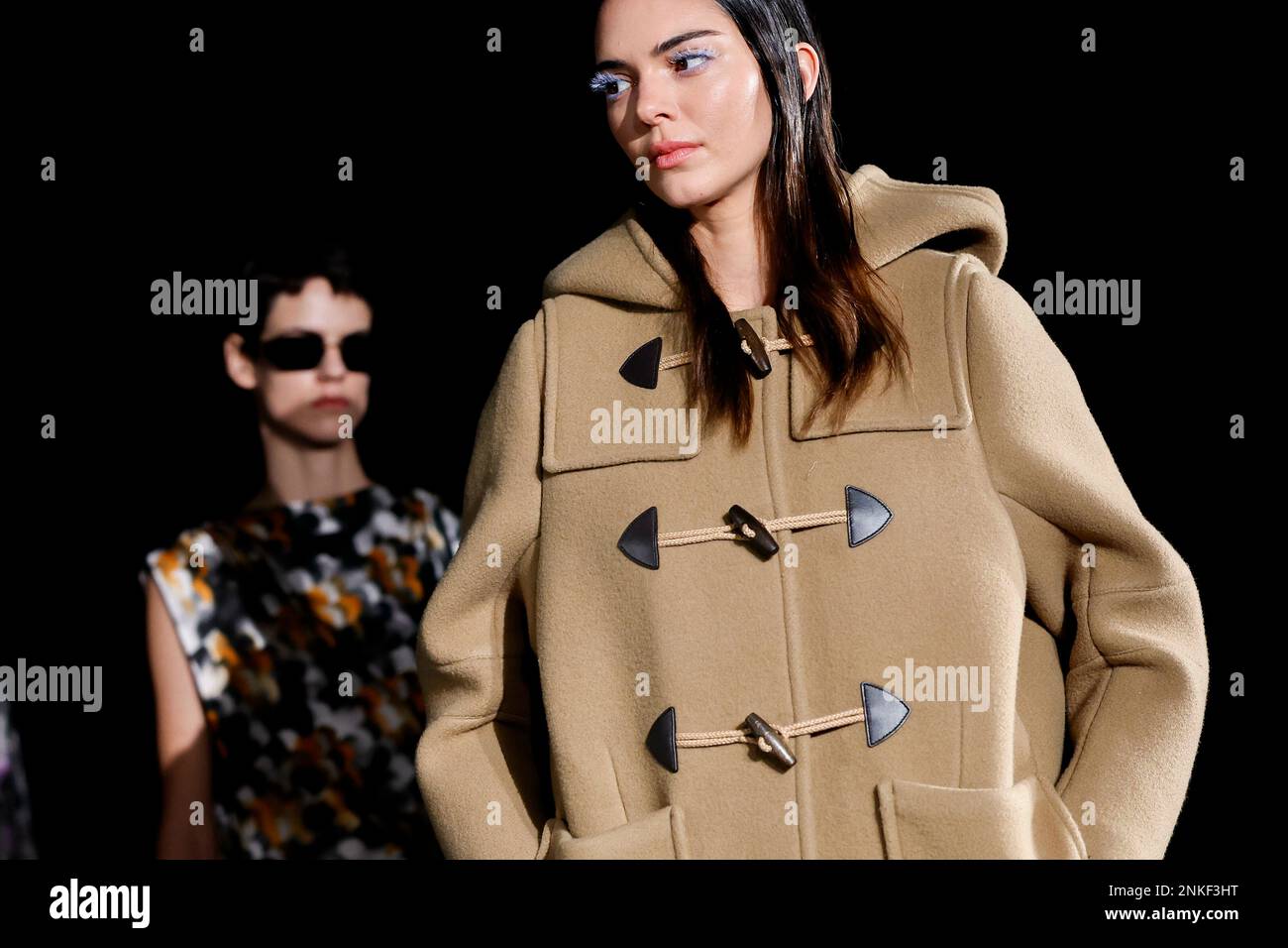 Milan, Italien. 23rd Feb, 2023. Kendall Jenner at PRADA Fall-Winter  2023-2024 Runway during Milan Fashion Week on February 2023 - Milan; Italy  23/02/2023 Credit: dpa/Alamy Live News Stock Photo - Alamy