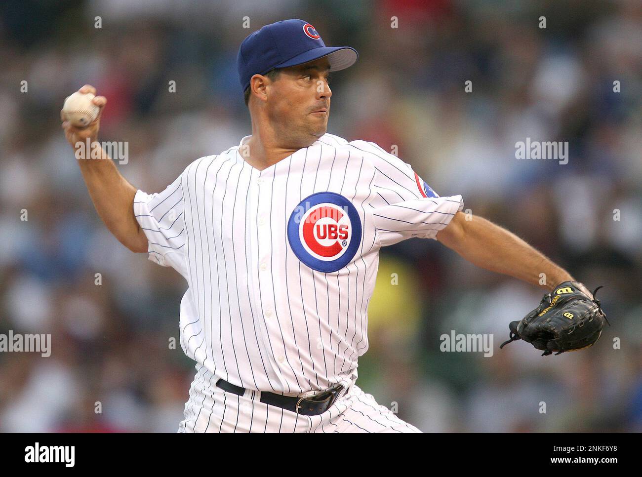 Chicago, USA. 30th May, 2006. Chicago Cubs pitcher Greg Maddux works against the Cincinnati Reds at Wrigley Field on May 30, 2006, in Chicago. (Photo by Nuccio DiNuzzo/Chicago Tribune/TNS/Sipa USA) Credit: Sipa USA/Alamy Live News Stock Photo