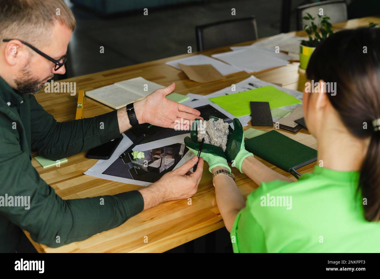 Two men in meeting room hi-res stock photography and images - Alamy