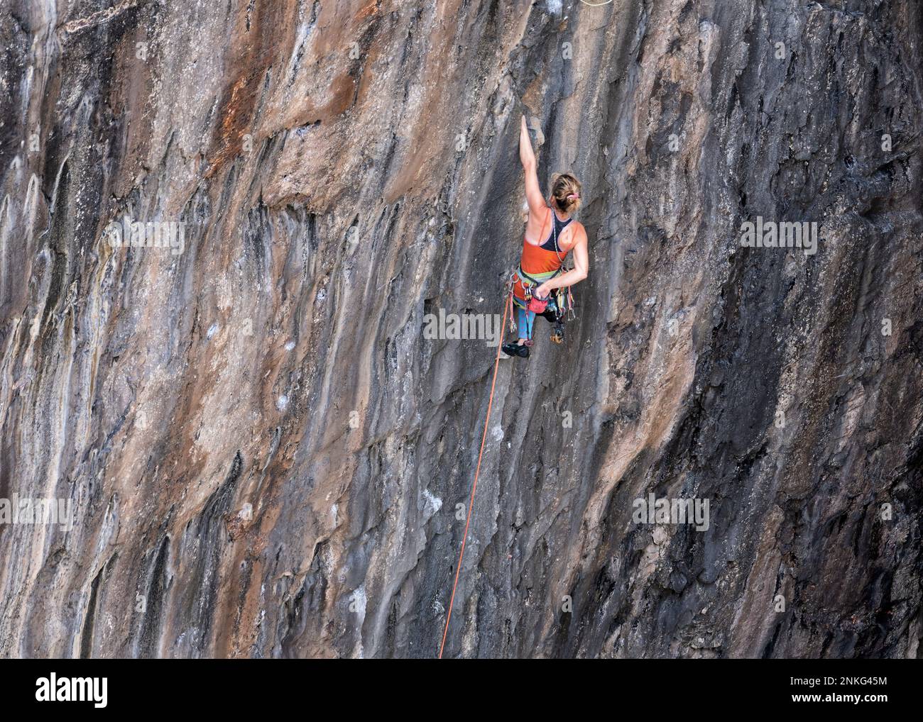 Rock climbing harness hi-res stock photography and images - Alamy