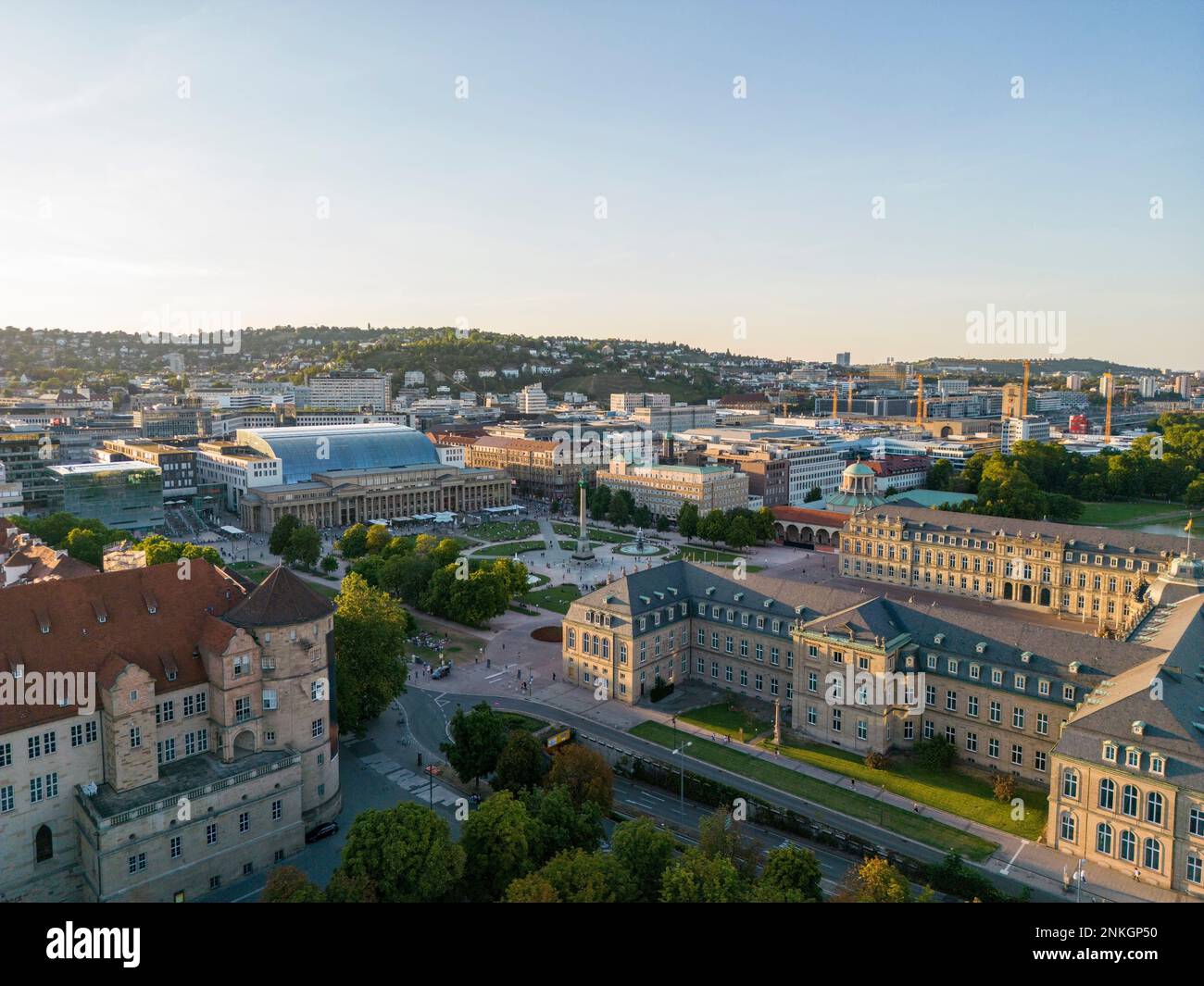 Sky view museum building old hi-res stock photography and images - Alamy