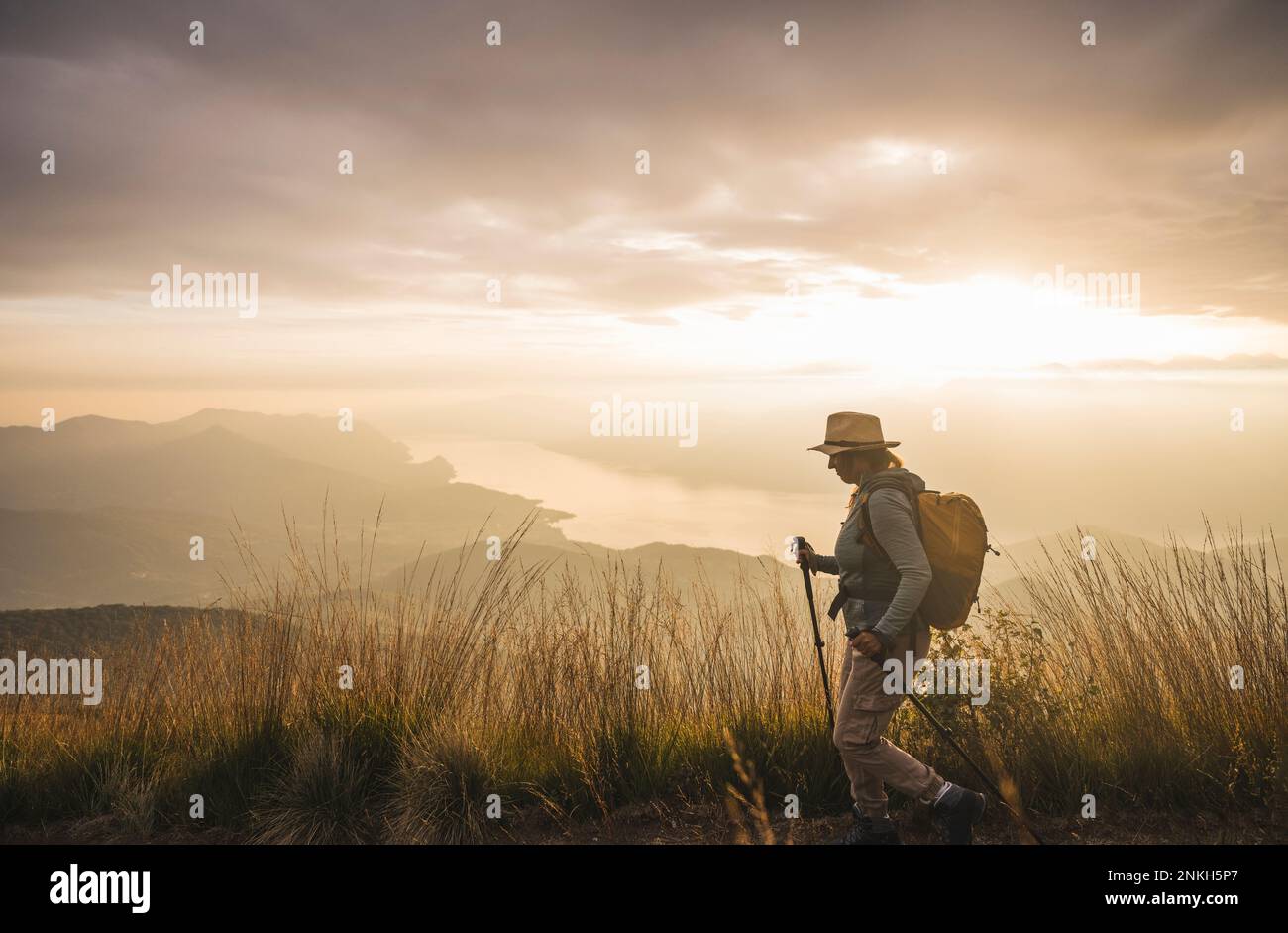 Mature woman nature active hi-res stock photography and images - Alamy